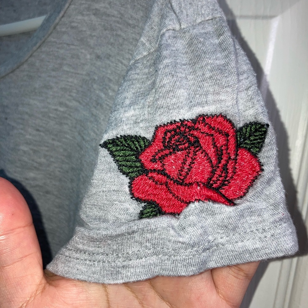 grey floral crop top